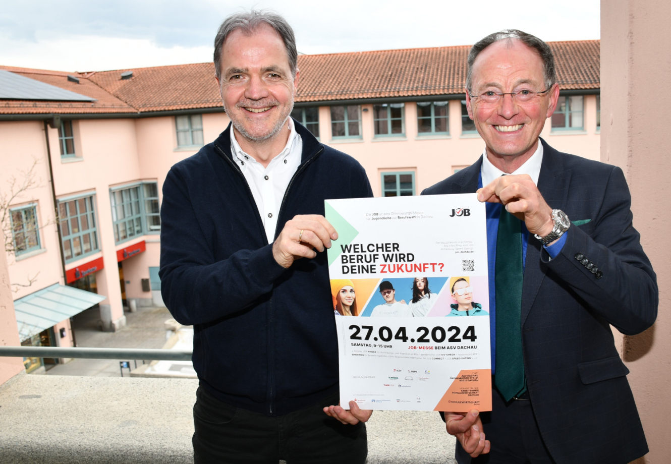 Albert Sikora (links) und Hermann Krenn freuen sich als Co-Vorsitzende des Arbeitskreises SchuleWirtschaft Dachau und Veranstalter der JOB bereits auf die Orientierungs-Messe. Foto: AK SchuleWirtschaft Dachau/rif