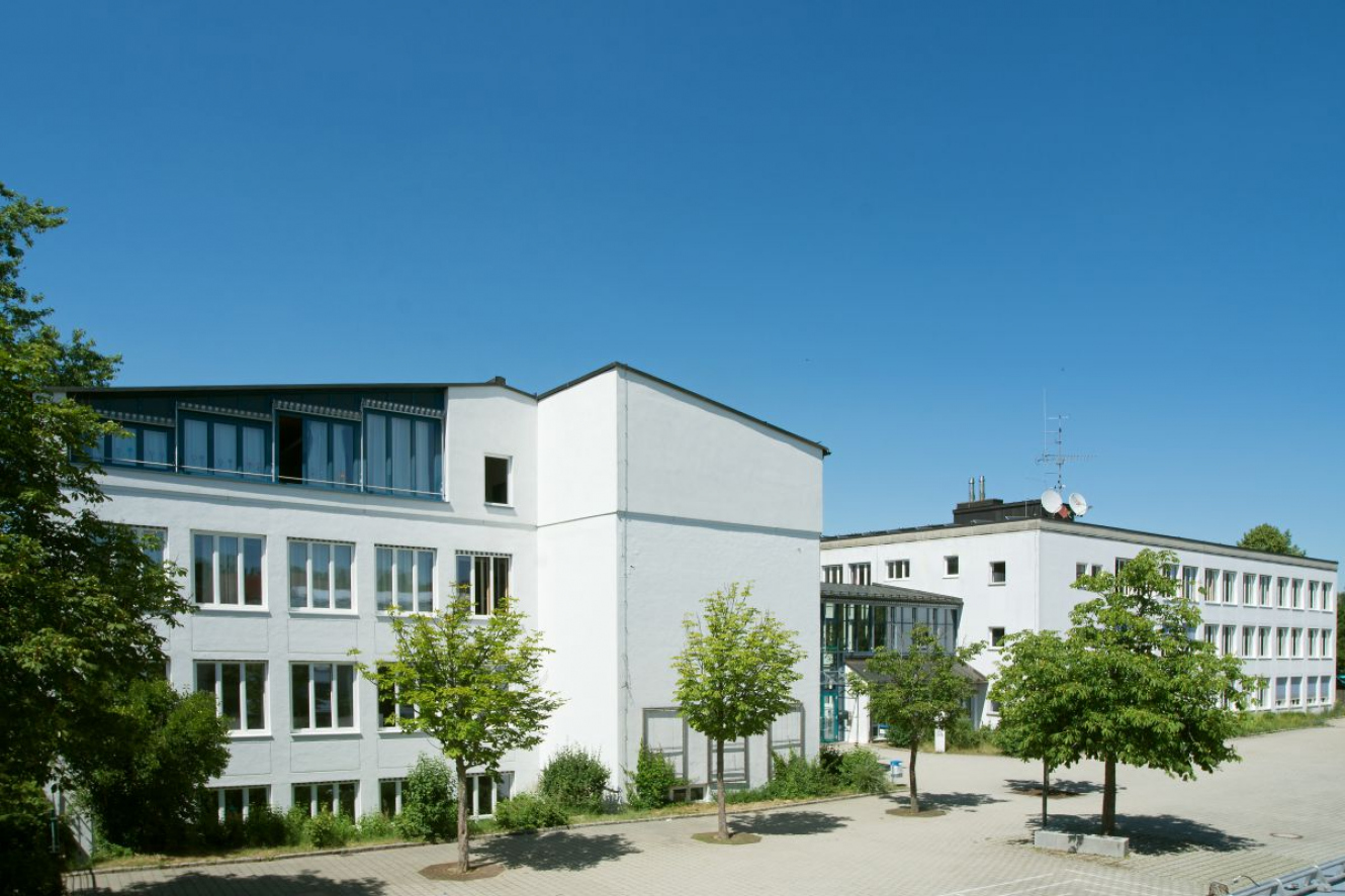 Grund- und Mittelschule Erdweg